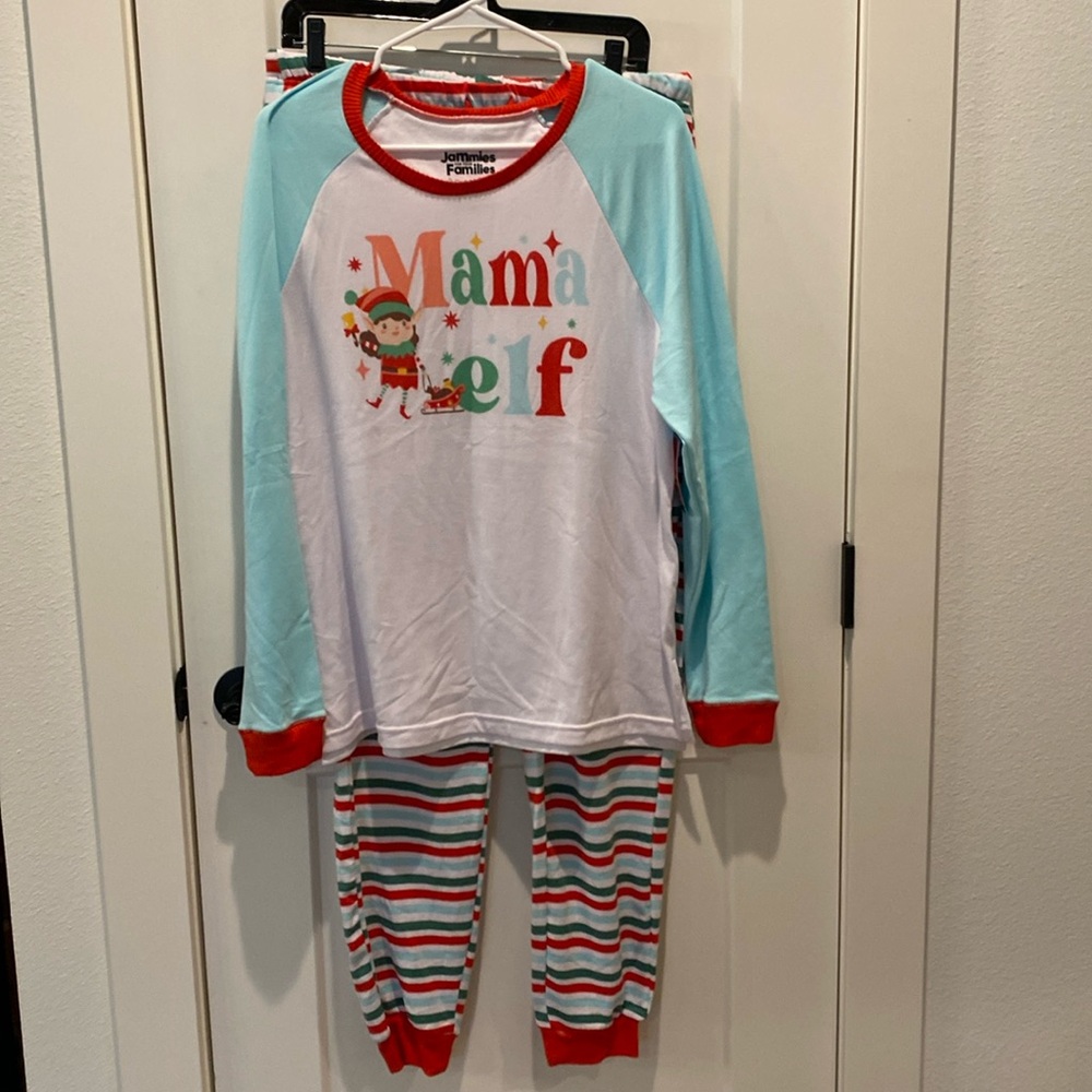 Cuddl Duds Ladies Mama Elf Pajama Set. ‎ Long Sleeve with Stripped Pants.